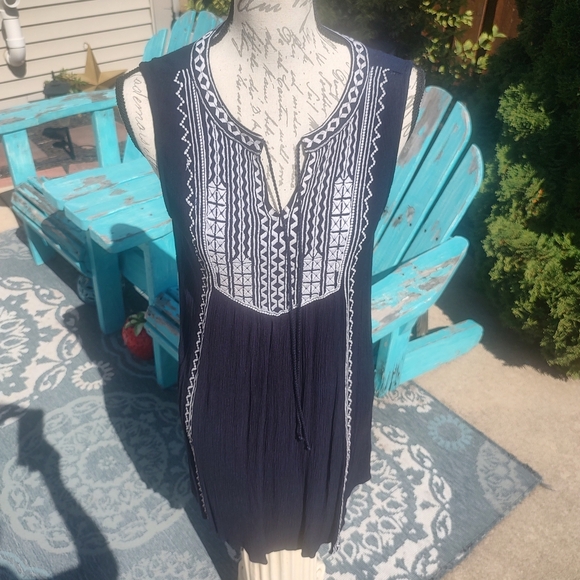 Philosophy Navy and White Embroidered Dress - Picture 3 of 8